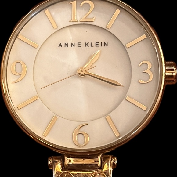 Vintage Anne Klein Women\'s Gold-Tone Watch main image 13